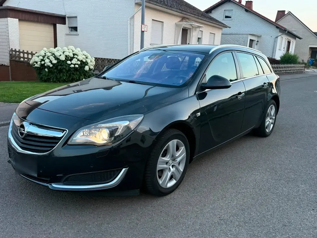 Gebraucht Opel Insignia 136 PS (100 kW) 2016 Kombi