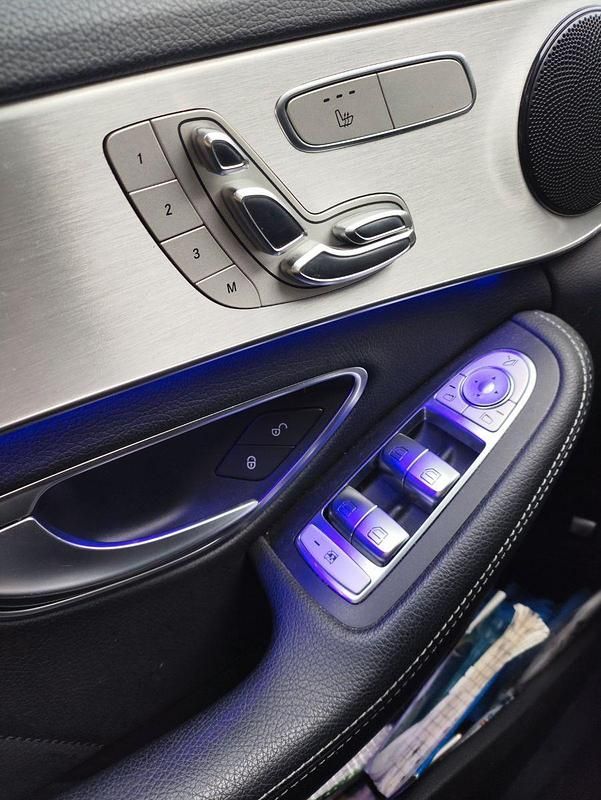 Gebraucht Mercedes C220 194 PS (142 kW) 2019 Schwarz Kombi