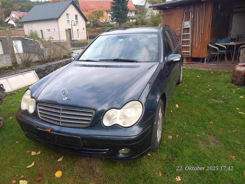 Blau Gebraucht 2004 Mercedes C220 Kombi | 3.500 € (Fairer Preis) - Bild 1/4