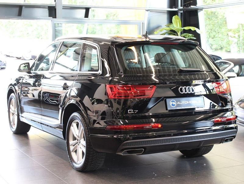 Gebraucht Audi Q7 Ambiente 218 PS (160 kW) 2017 Schwarz SUV