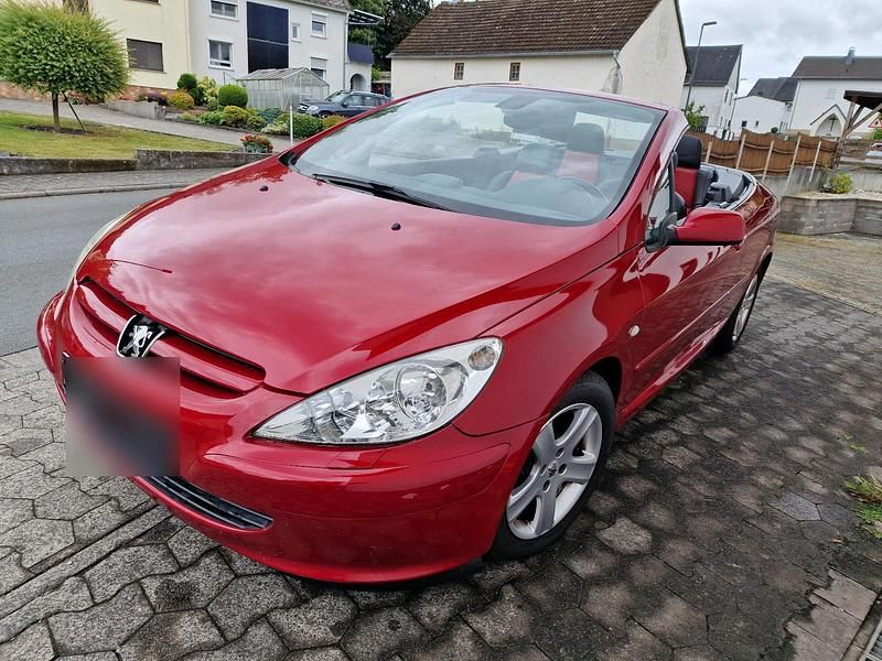 Rot Gebraucht 2005 Peugeot 307 CC Tendance Cabrio | 3.000 € (Fairer Preis) - Bild 1/4