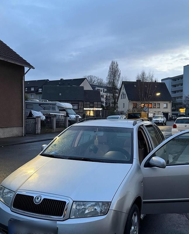 Gebraucht Skoda Fabia 80 PS (58 kW) 2001 Grau Kombi