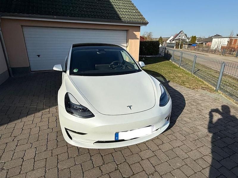 Gebraucht Tesla Model 3 366 kW (498 PS) 2023 Weiß Limousine