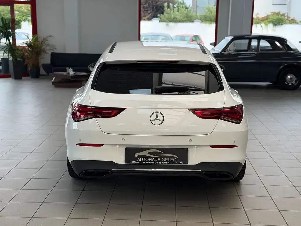 Gebraucht Mercedes CLA220 Shooting Brake 190 PS (139 kW) 2021 Weiß Kombi
