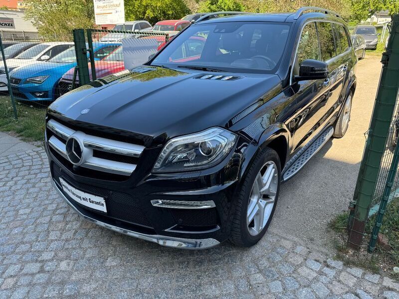 Obsidianschwarz metalliclack Gebraucht 2015 Mercedes GL500 AMG SUV | 40.999 € (Etwas zu teuer) - Bild 1/4