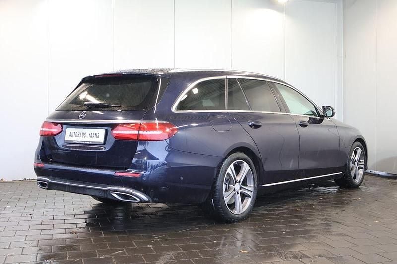 Gebraucht Mercedes E350 Avantgarde 286 PS (210 kW) 2019 Blau Limousine