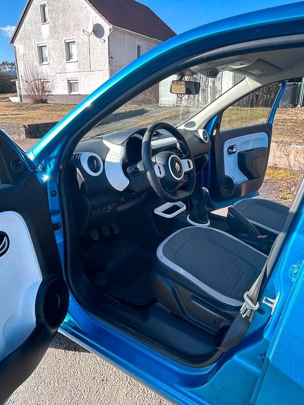 Gebraucht Renault Twingo 71 PS (52 kW) 2015 Blau Kleinwagen