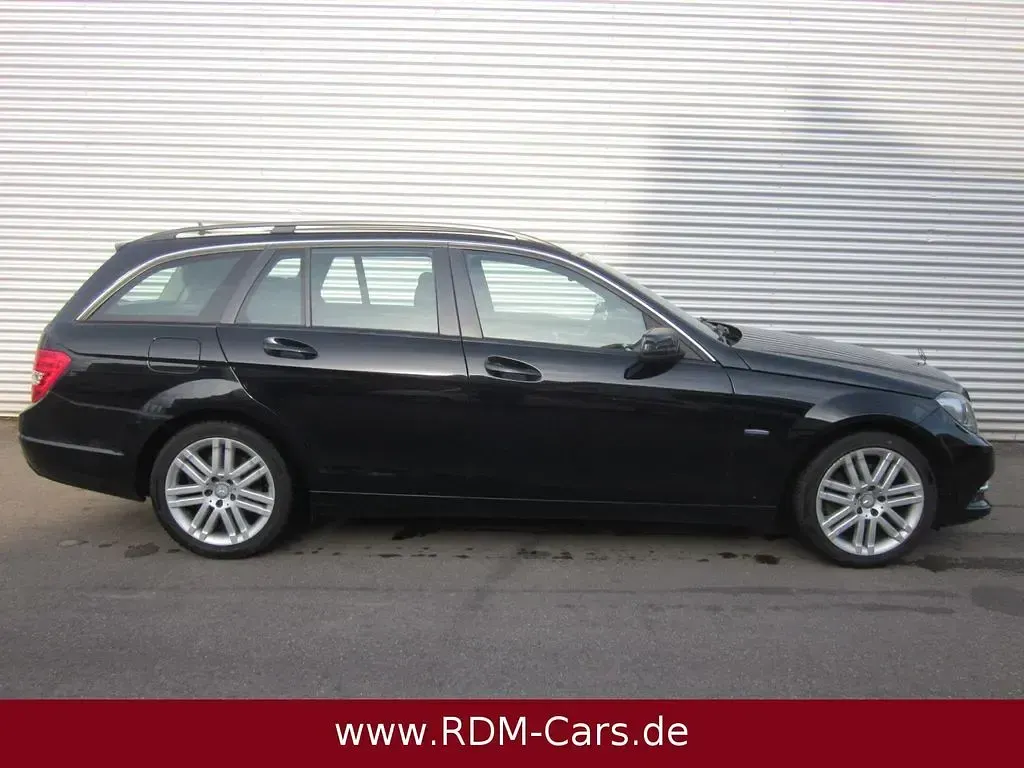 Gebraucht Mercedes C200 184 PS (135 kW) 2012 Schwarz Limousine