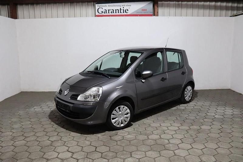 Usado Renault Modus Expression 75 HP (55 kW) 2010 Cinzento Monovolume