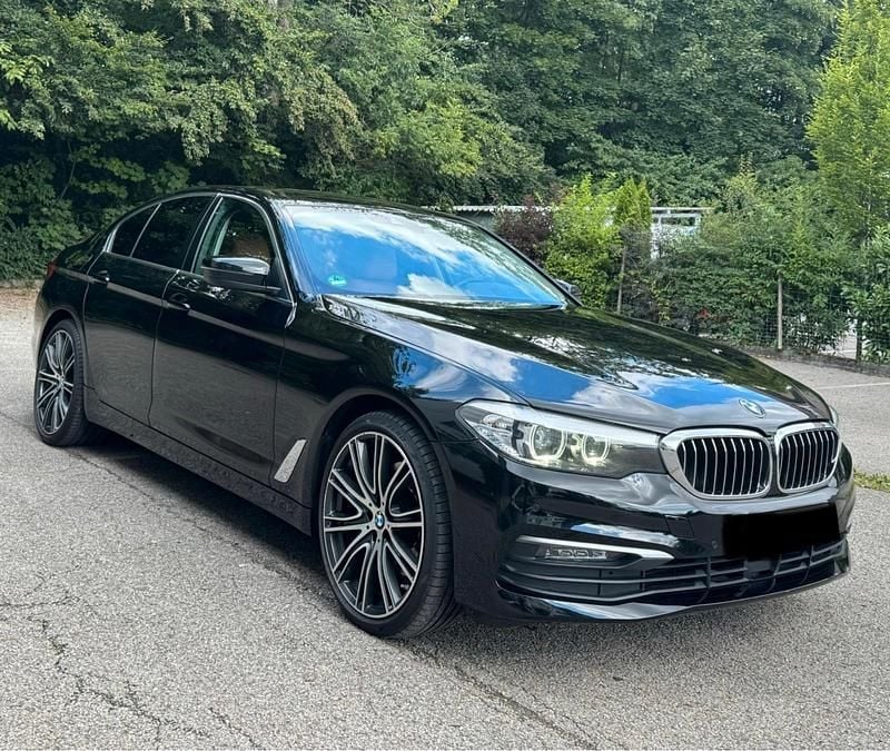 Schwarz Gebraucht 2019 BMW 540 Sport Line Limousine | 23.500 € (Superpreis) - Bild 1/4