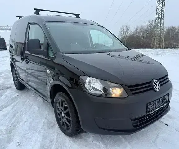 Gebraucht VW Caddy 75 PS (55 kW) 2013 Schwarz Van / Kleinbus