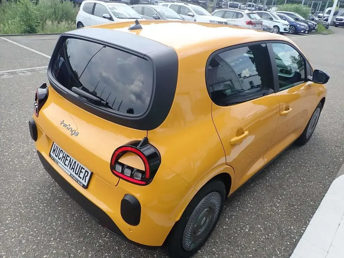 Neu Renault Twingo Evolution 60 kW (82 PS) 2026 Mangogelb Kleinwagen