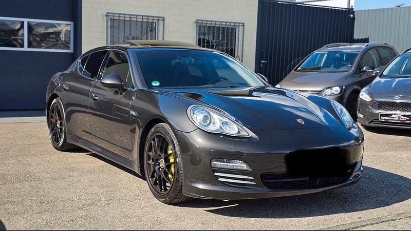 Braun Gebraucht 2011 Porsche Panamera 4S Limousine | 27.500 € (Fairer Preis) - Bild 1/4