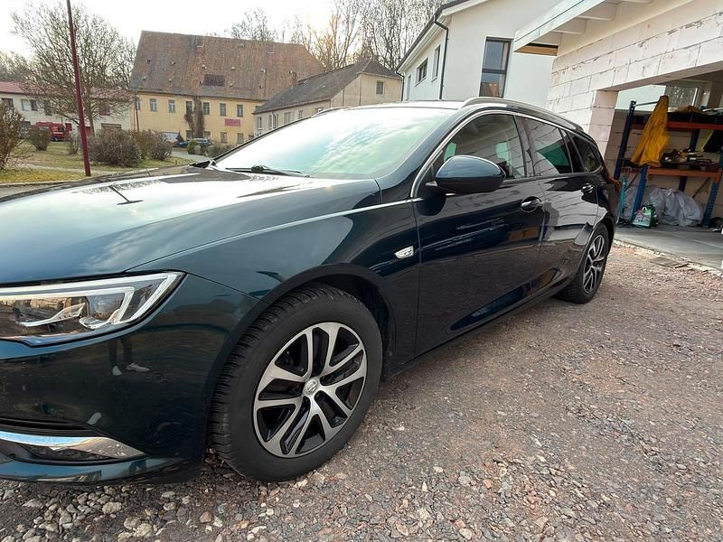 Gebraucht Opel Insignia Sport 165 PS (121 kW) 2017 Grün Kombi