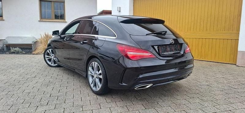 Gebraucht Mercedes CLA200 AMG line 136 PS (100 kW) 2017 Schwarz Limousine