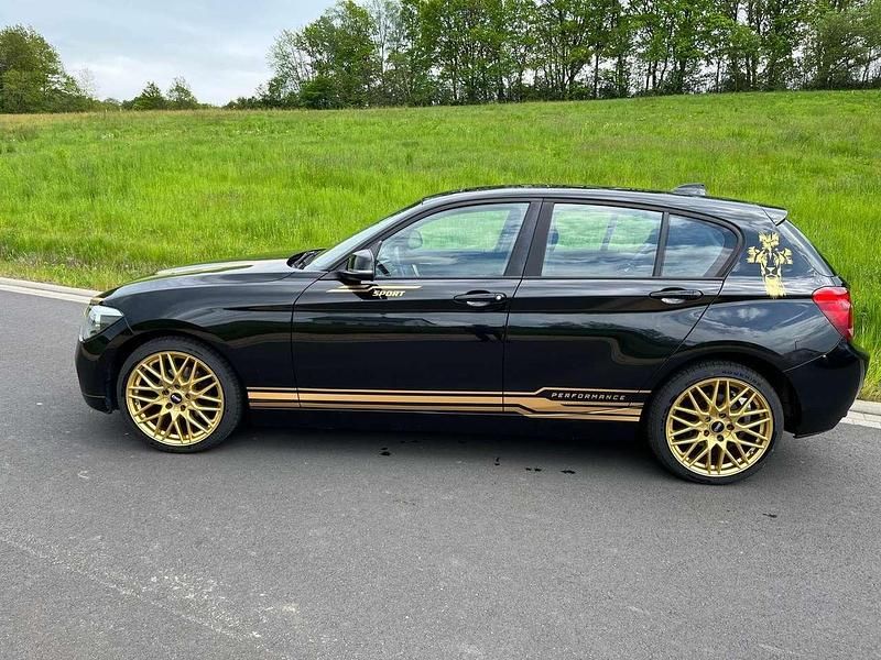 Gebraucht BMW 116 136 PS (100 kW) 2012 Schwarz Kleinwagen