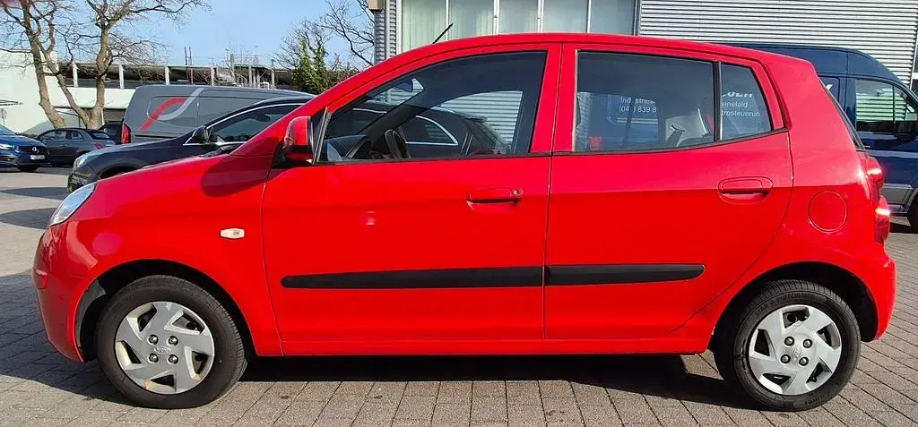 Używany Kia Picanto 63 KM (46 kW) 2011 Czerwony Hatchback