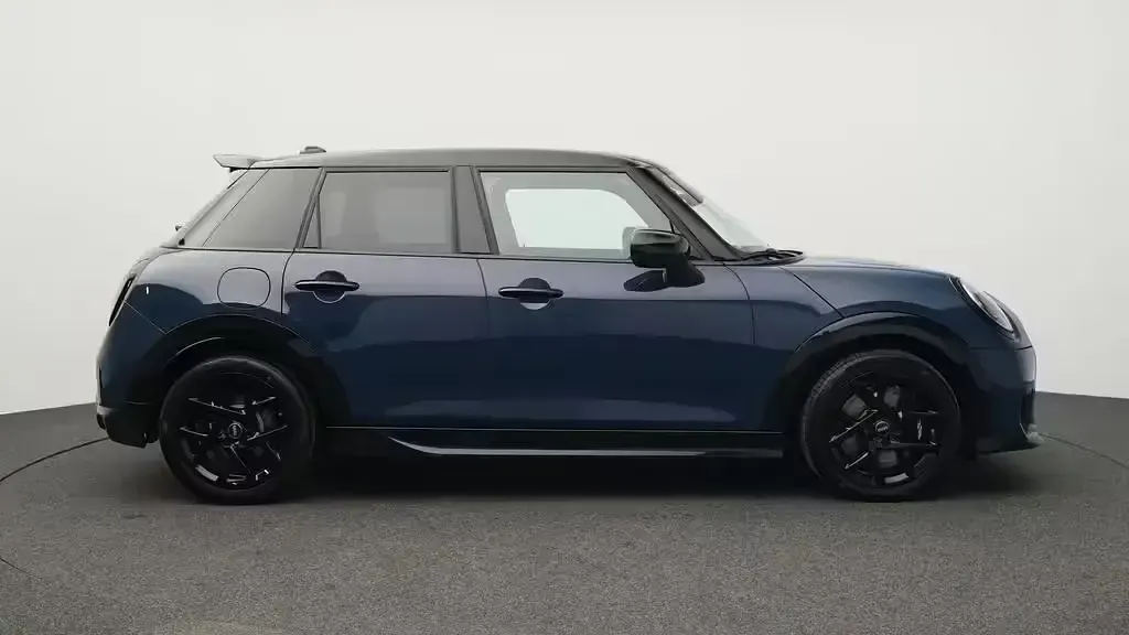 Używany Mini John Cooper Works 156 KM (114 kW) 2025 Niebieski Hatchback