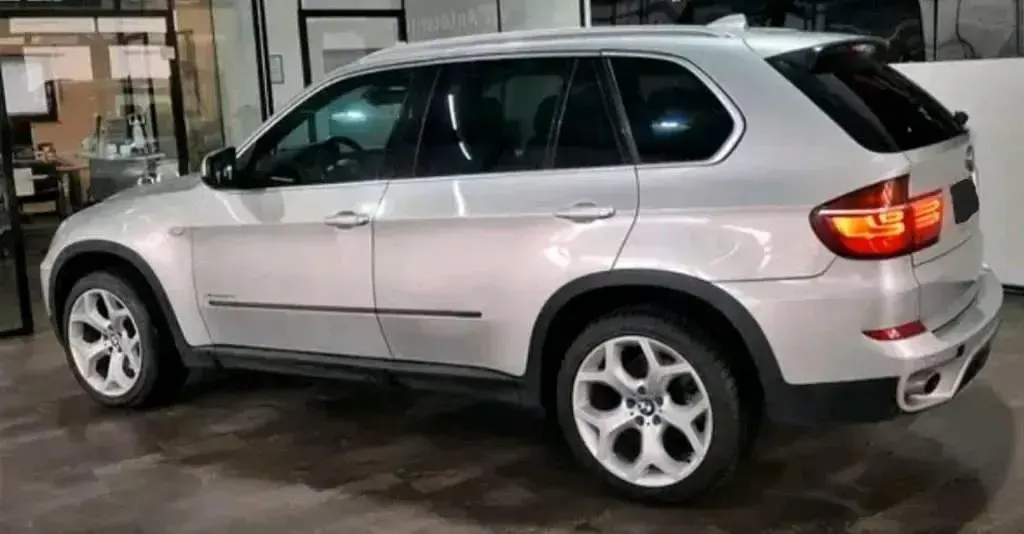 Gebraucht BMW X5 Sport Line 306 PS (225 kW) 2013 Silber SUV