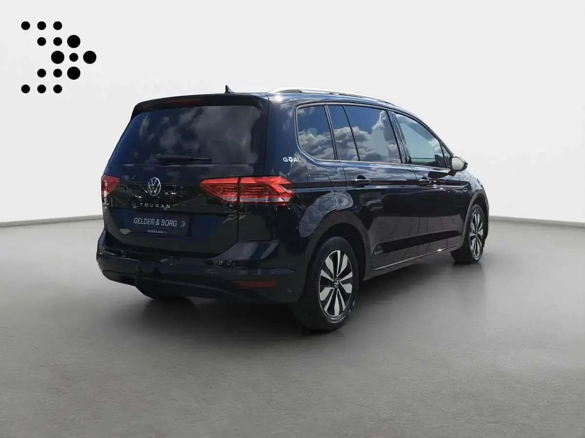 Gebraucht VW Touran Goal 150 PS (110 kW) 2025 Grenadillschwarz metallic Van / Kleinbus