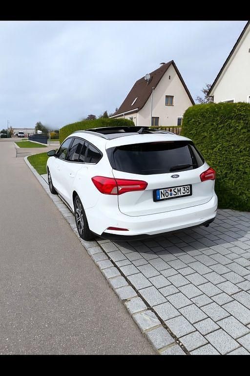 Gebraucht Ford Focus 150 PS (110 kW) 2020 Weiß Kombi