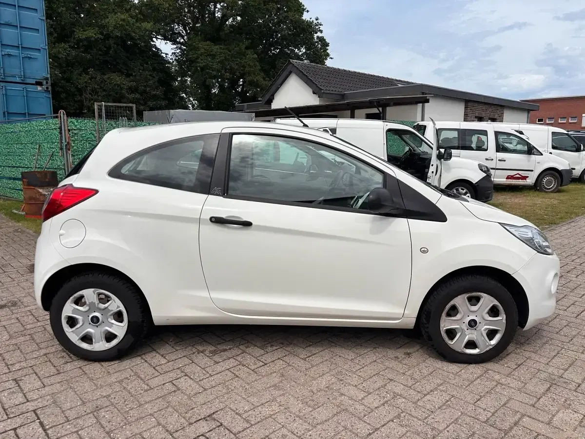 Gebraucht Ford Ka 70 PS (51 kW) 2014 Weiß Kleinwagen