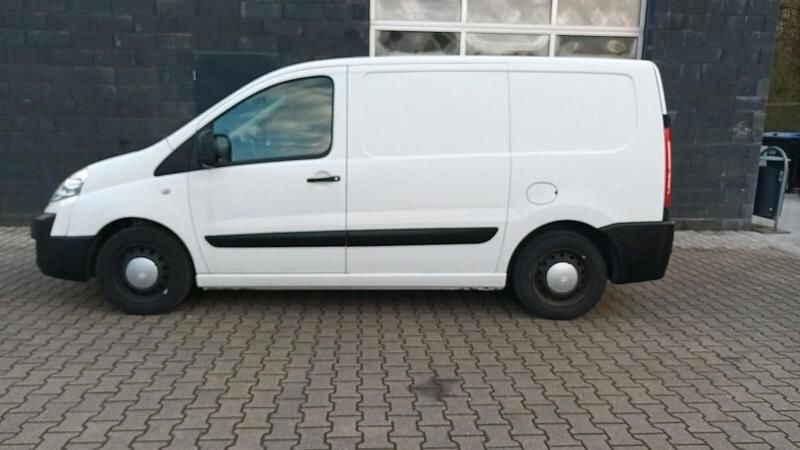 Gebraucht Citroën Jumpy 163 PS (119 kW) 2012 Weiß Van / Kleinbus