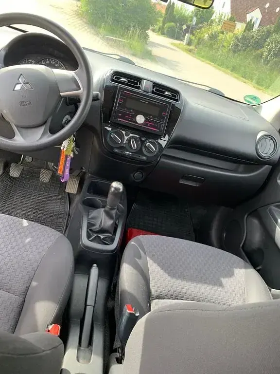 Gebraucht Mitsubishi Space Star 71 PS (52 kW) 2018 Weiß Kleinwagen