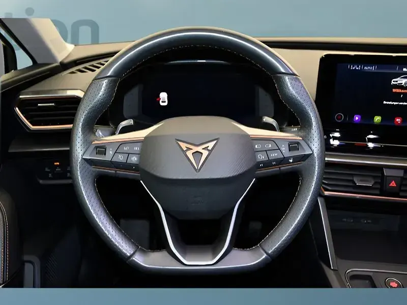 Usata Cupra Leon 150 CV (110 kW) 2023 Bianco Utilitaria