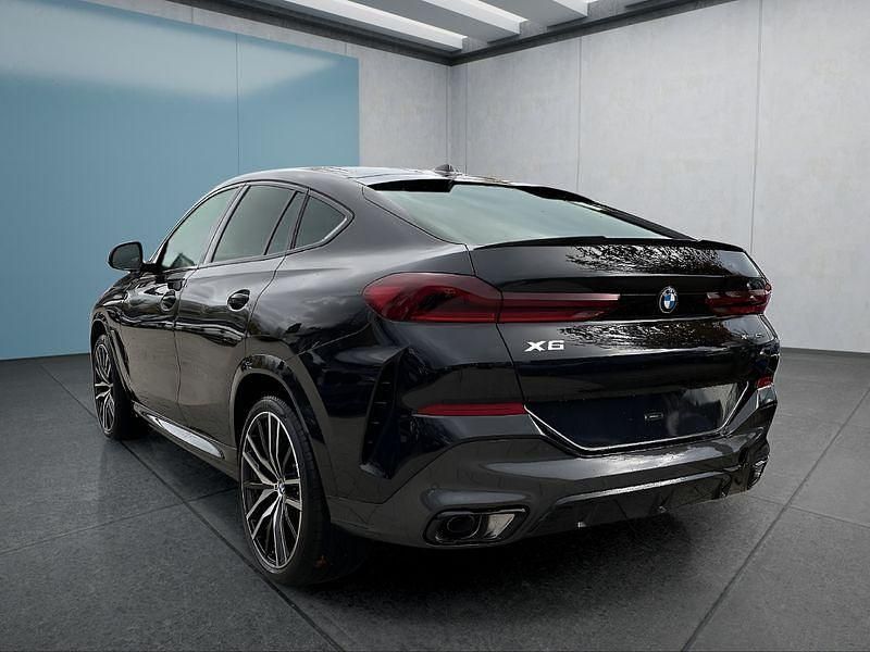 Neu BMW Isetta 250 340 PS (250 kW) 2025 Schwarz Coupé