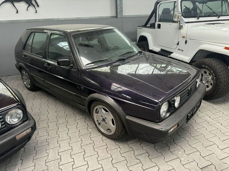 Violet Gebraucht 1991 VW Golf III Limousine | 9.900 € - Bild 1/4