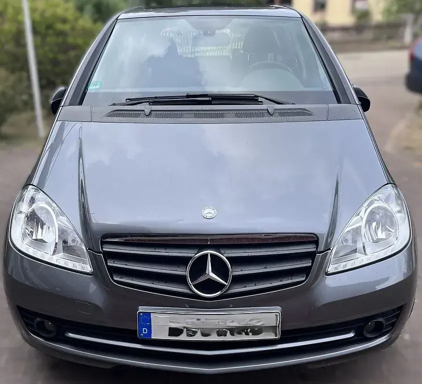 Gebraucht Mercedes A160 95 PS (69 kW) 2012 Grau Kleinwagen