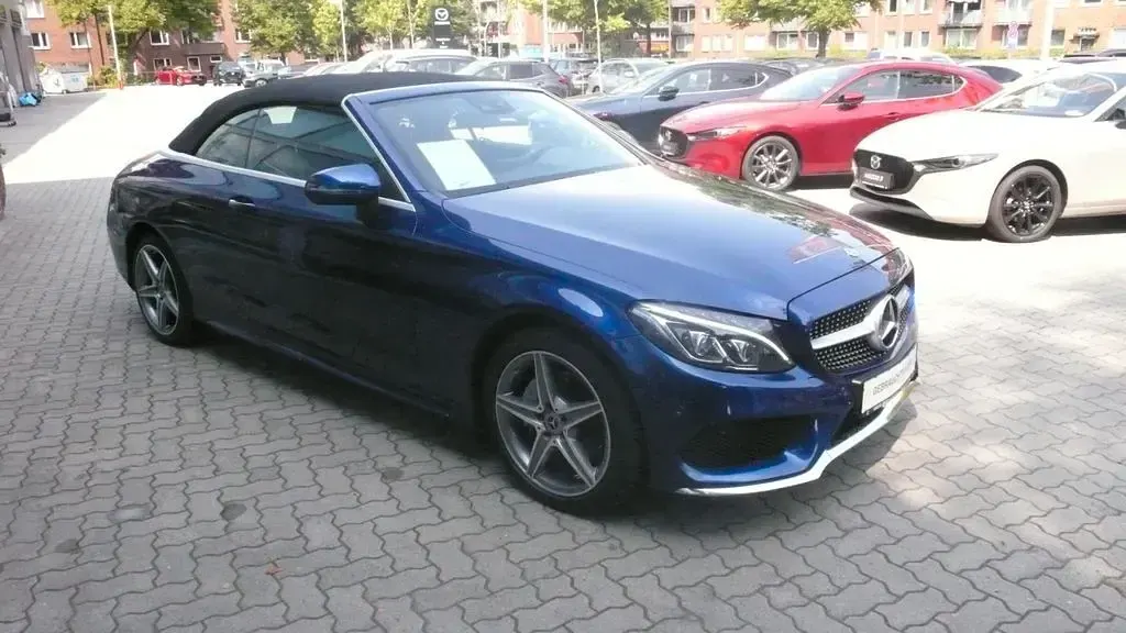 Gebraucht Mercedes C200 AMG line 184 PS (135 kW) 2018 Blau Cabrio