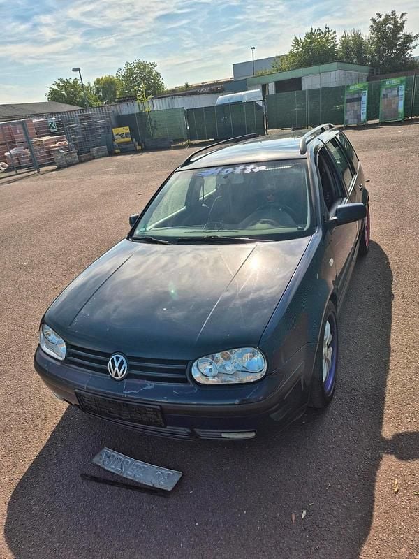 Blau Gebraucht 2000 VW Golf IV Kombi | 1.000 € (Fairer Preis) - Bild 1/4