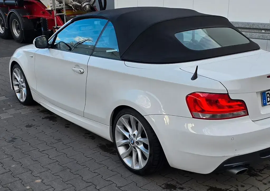 Gebraucht BMW 120 Cabriolet M Sport 177 PS (130 kW) 2011 Weiß Cabrio