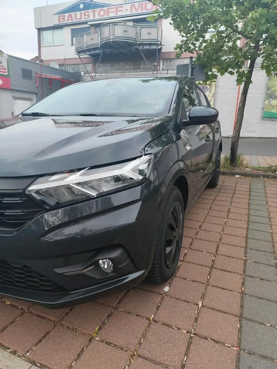 Gebraucht Dacia Sandero 67 PS (49 kW) 2022 Grau Kleinwagen