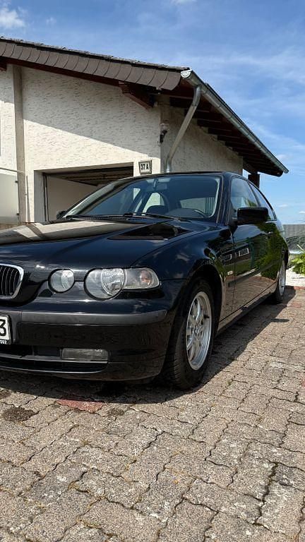 Schwarz Gebraucht 2001 BMW 316 Compact Kleinwagen | 4.999 € - Bild 1/4