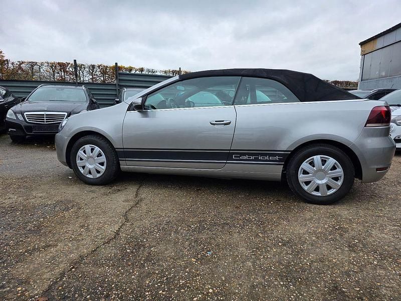 Gebraucht VW Golf Cabriolet Basis 105 PS (77 kW) 2013 Silber Cabrio