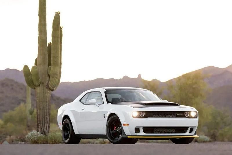 Weiß Gebraucht 2018 Dodge Demon | 234.000 € - Bild 1/4