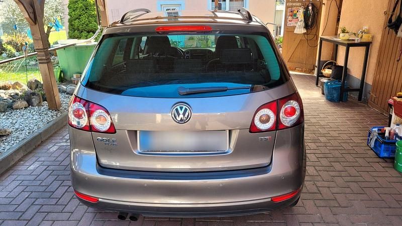 Gebraucht VW Golf VII 122 PS (89 kW) 2012 Braun Limousine