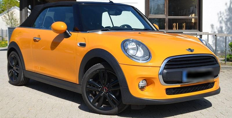 Usata Mini ONE 102 CV (75 kW) 2017 Arancione Utilitaria