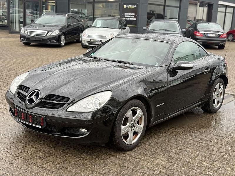 Gebraucht Mercedes SLK200 163 PS (119 kW) 2007 Schwarz Cabrio