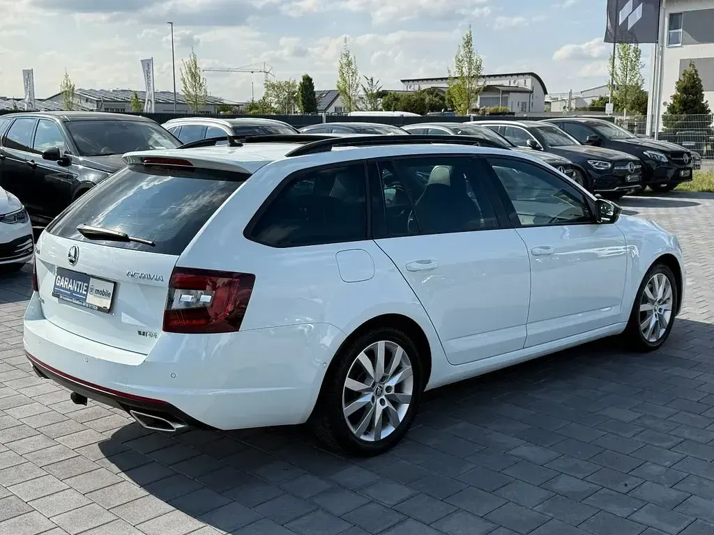 Gebraucht Skoda Octavia RS 184 PS (135 kW) 2017 Weiß Kombi