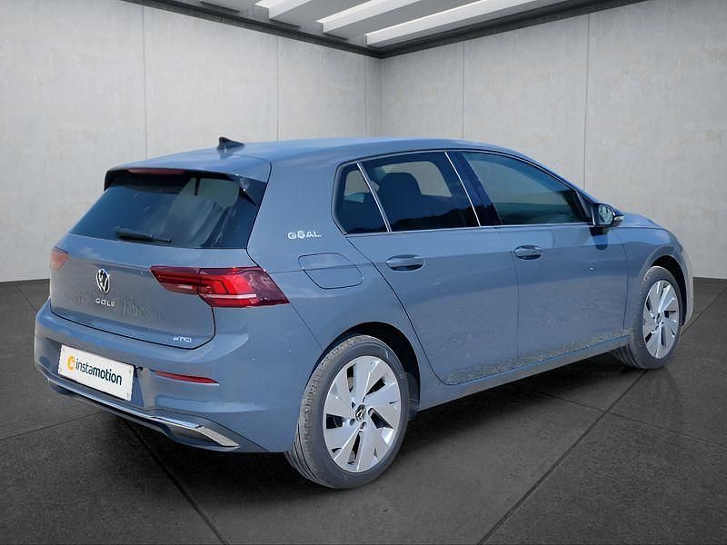 Gebraucht VW Golf VIII 150 PS (110 kW) 2025 Grau Kleinwagen