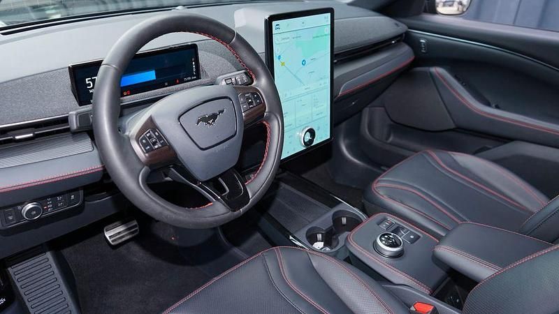 Gebraucht Ford Mustang Mach-E 197 kW (269 PS) 2022 Grau SUV