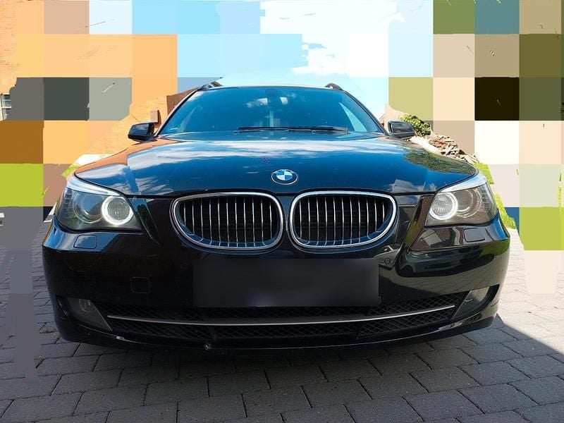 Gebraucht BMW 530 235 PS (172 kW) 2010 Schwarz Kombi