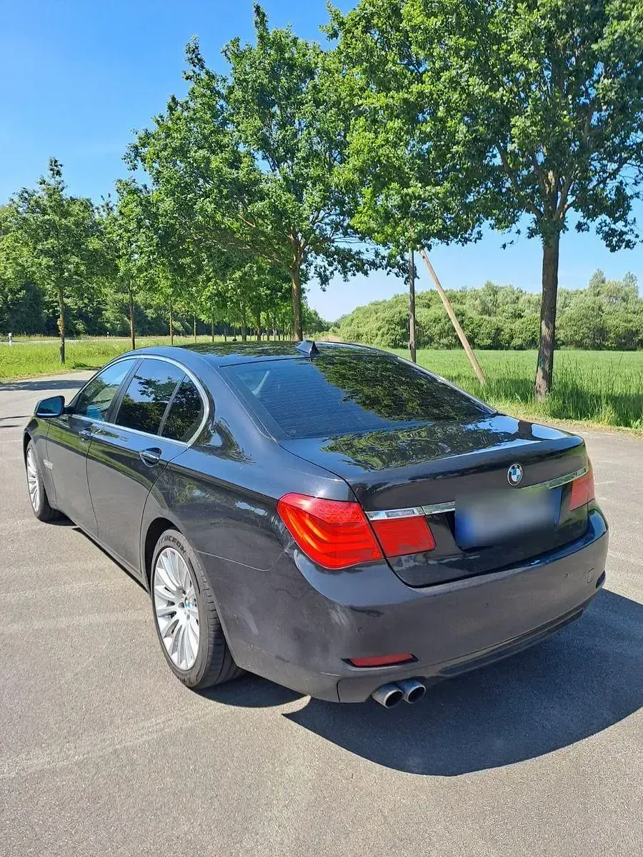 Gebraucht BMW 730 245 PS (180 kW) 2012 Schwarz Limousine