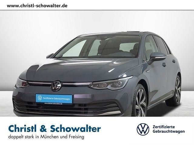 Delfingrau metallic Gebraucht 2023 VW Golf VIII Style Limousine | 27.210 € (Fairer Preis) - Bild 1/4