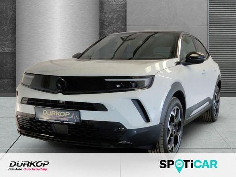 Lack weiss banquise/typ aussen Gebraucht 2024 Opel Mokka Ultimate SUV | 23.150 € (Fairer Preis) - Bild 1/4