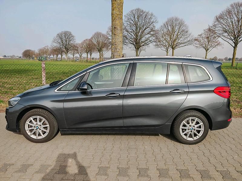 Gebraucht BMW 216 Gran Tourer 116 PS (85 kW) 2019 Grau Van / Kleinbus